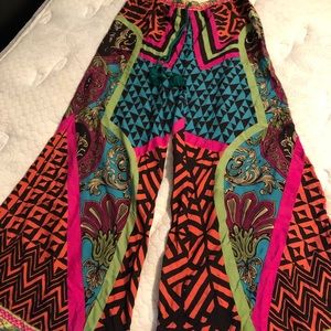 Palazzo pants Multicolor print!